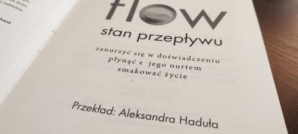 O czym jest książka Flow